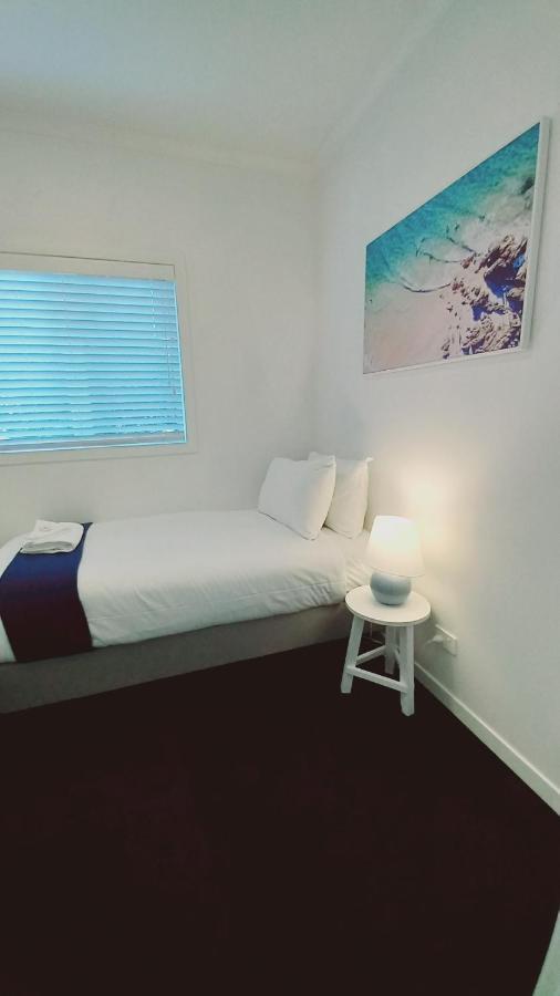 Coromandel Town Harbourside Cottage Luxury Accommodation エクステリア 写真