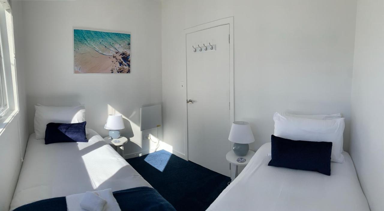 Coromandel Town Harbourside Cottage Luxury Accommodation エクステリア 写真