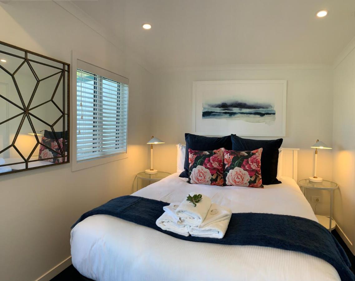 Coromandel Town Harbourside Cottage Luxury Accommodation エクステリア 写真